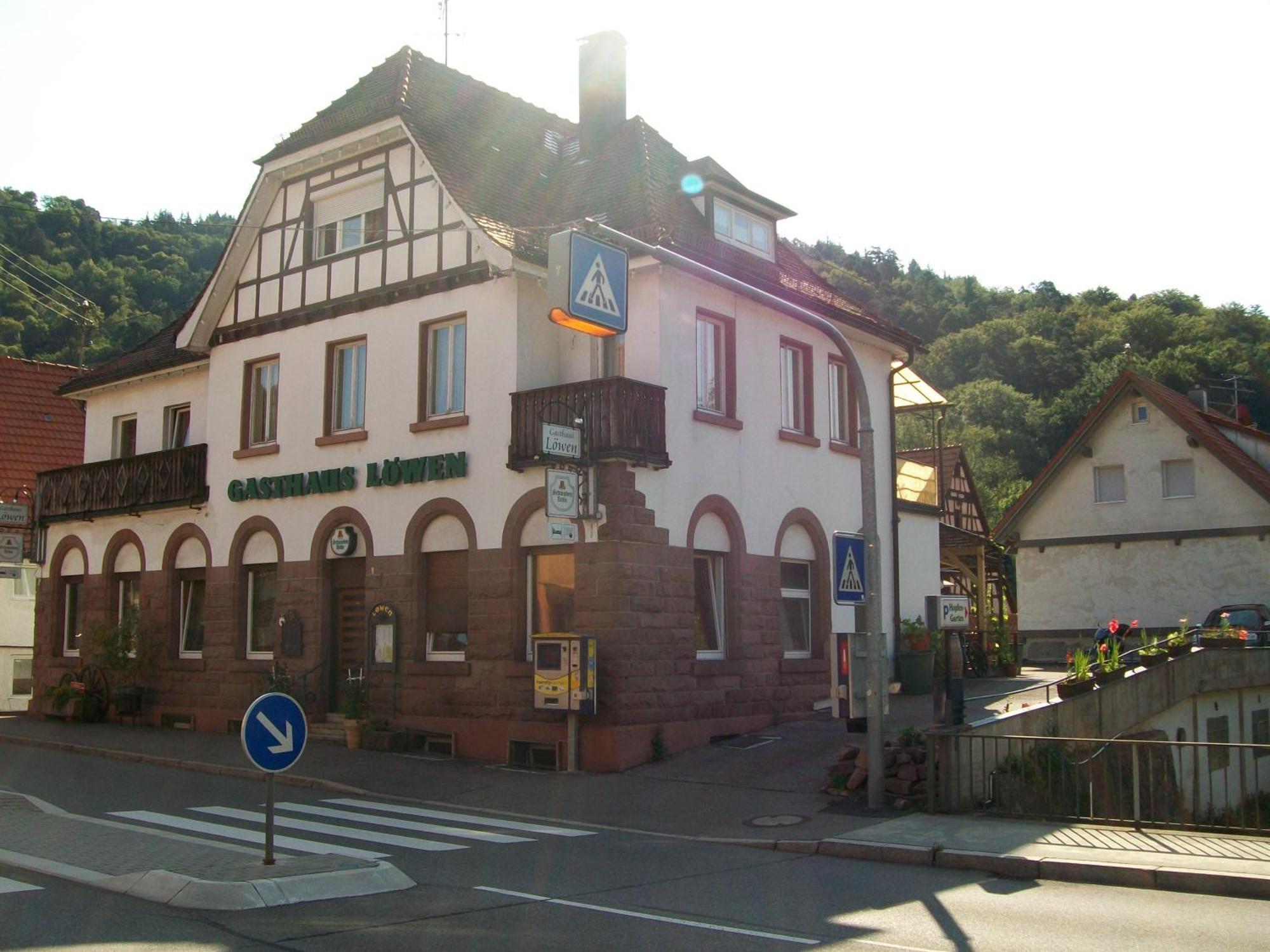 Gasthaus Loewen Hotel Unterreichenbach Exterior foto